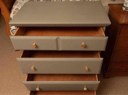 Eucalyptus Green Finish 4 Drawer Chest with Dental Molding Trim