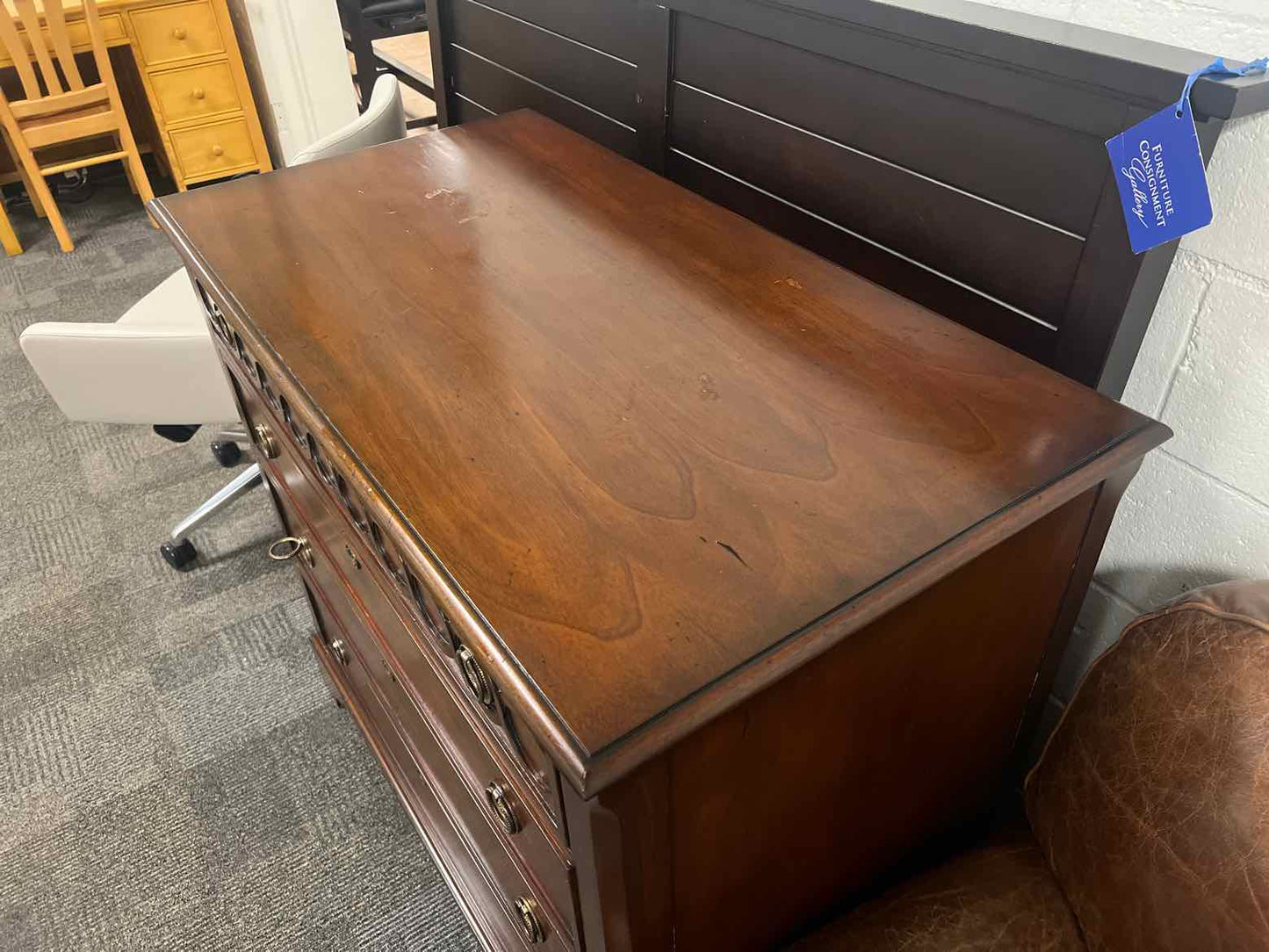 Federal Style 4-Drawer Bachelor's Chest