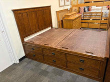 Intercon Furniture Oak Park Queen Storage Bed