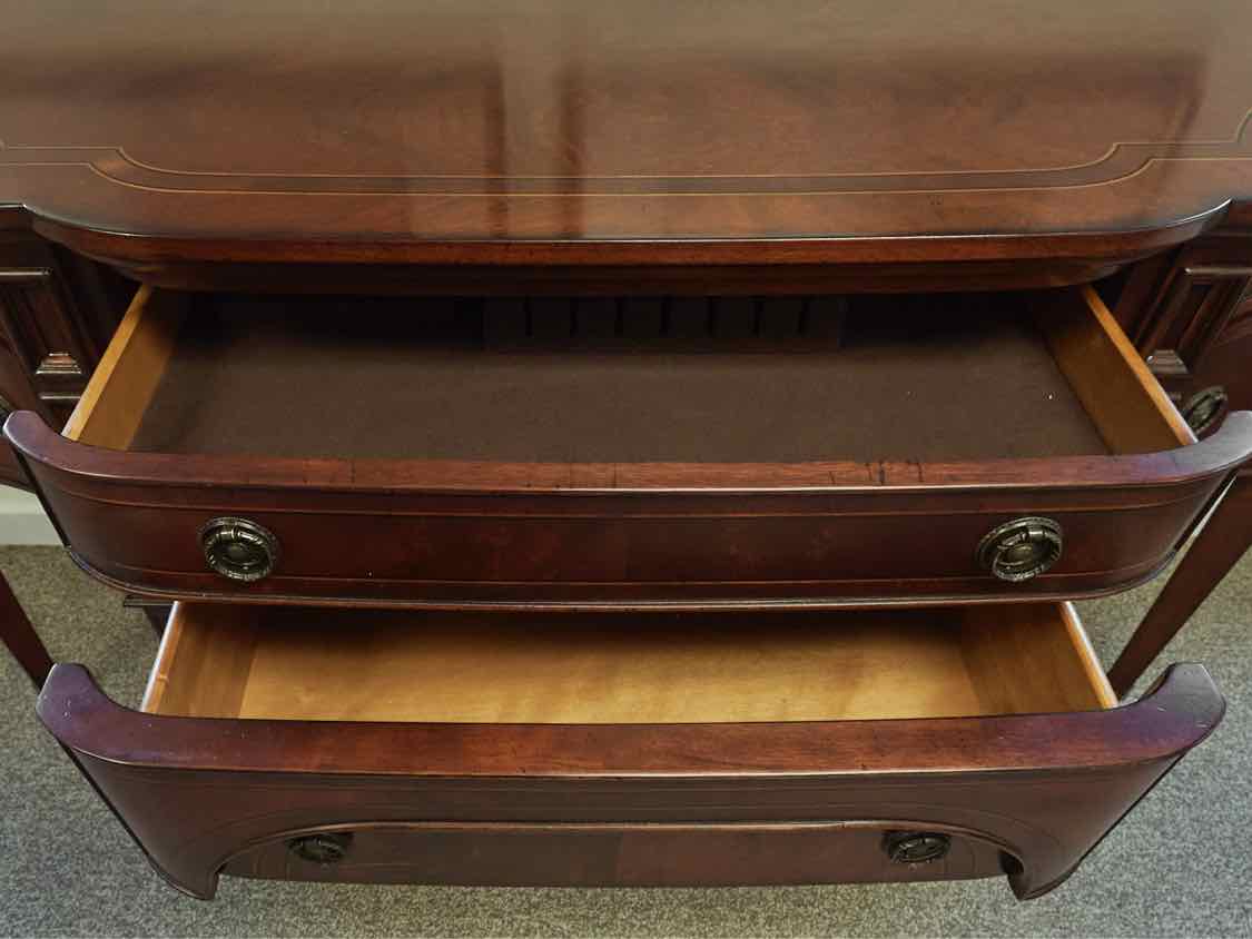 Hickory Chair Co."Historical James River Plantation' Mahogany Server