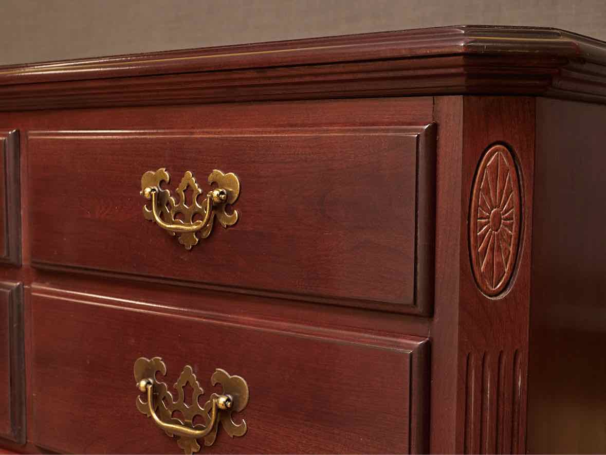 Ethan Allen  Cherry Georgain Style 10 Drawer Dresser