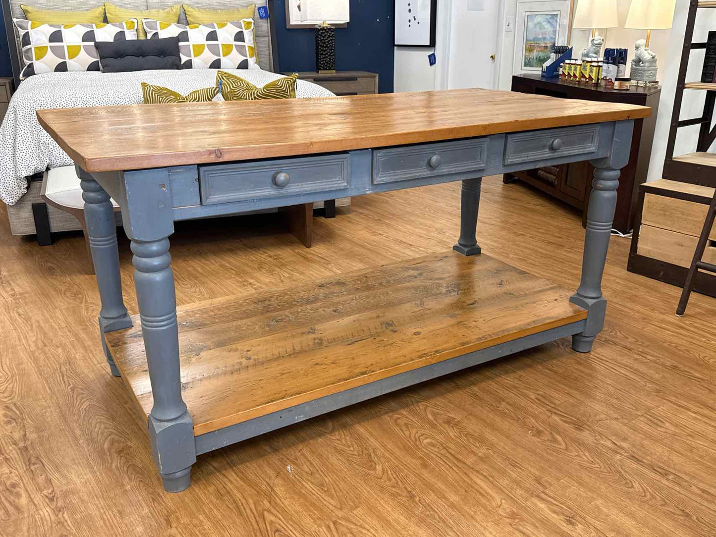 Rustic Grey Pine Island