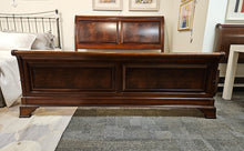 Ethan Allen Newport 'Somerset' King Sleigh Bed
