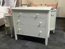 Bradshaw Kirchofer 4-Drawer Dresser