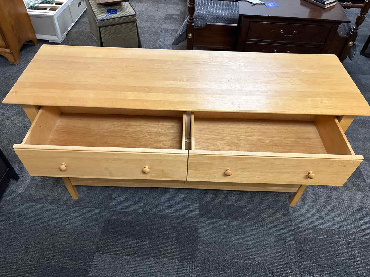 Maple six drawer Dresser w/ wooden knobs