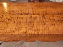 DR Dimes Tiger Maple Console