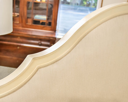 Hickory Chair 'Simone' Queen Upholstered Bed