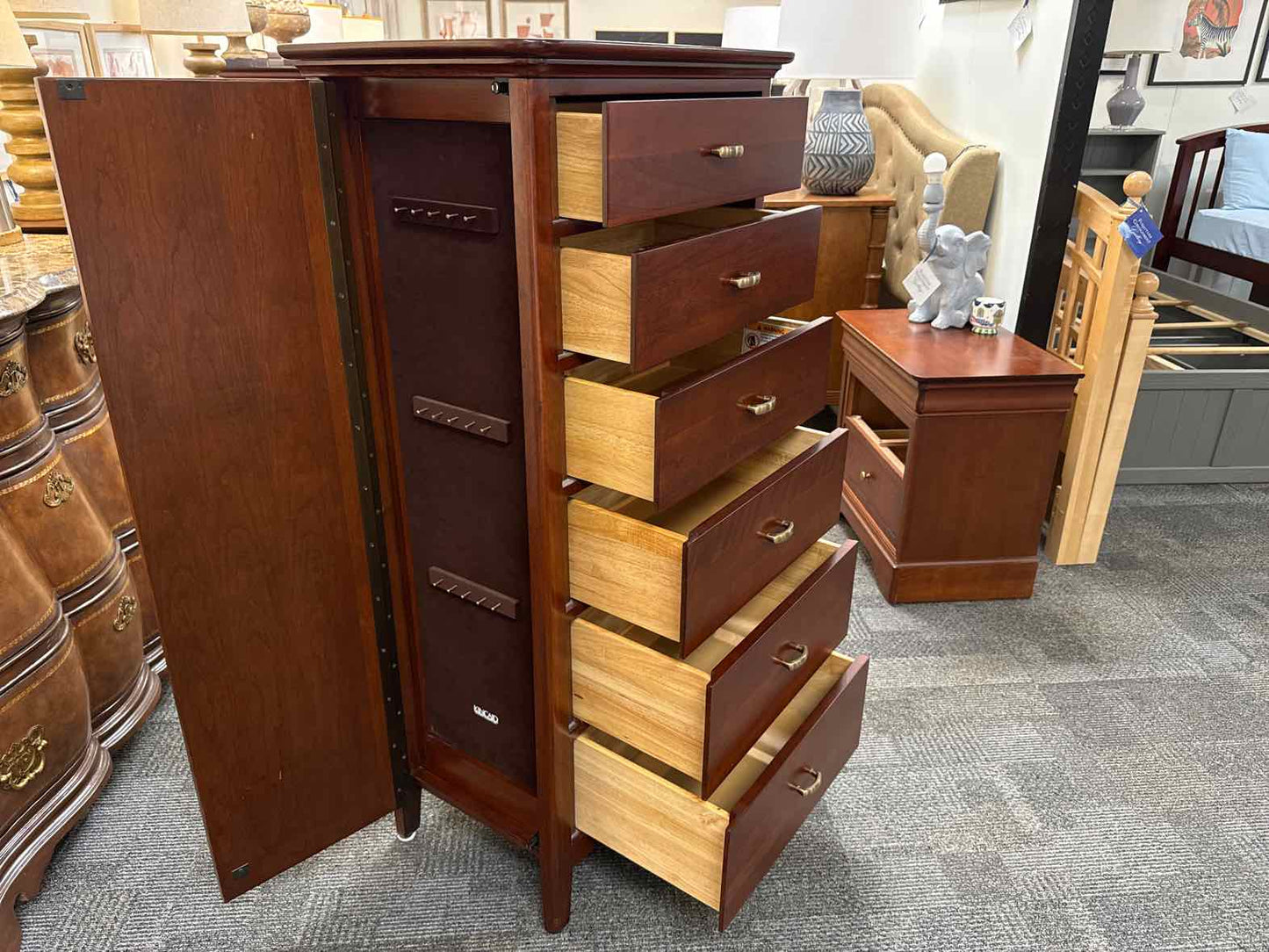 Kincaid Cherry 6-Drawer Lingerie Chest