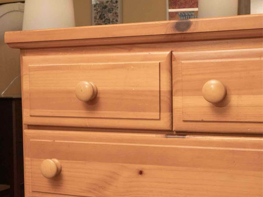 Vaughan Bassett Pine 7 Drawer  Dresser