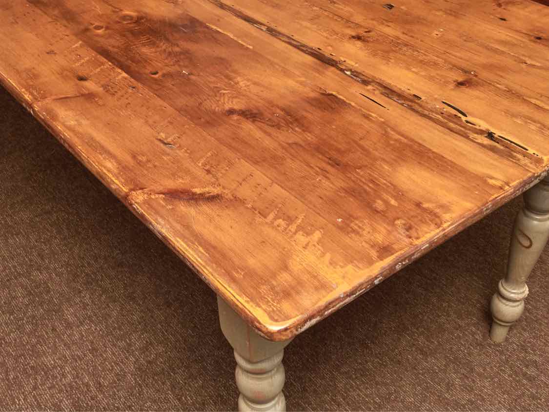 Pine Top  'Sage Green' Distressed  Finish Turned Legs Dining Table