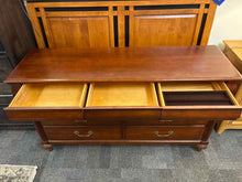 Ethan Allen 'Marques' Dresser