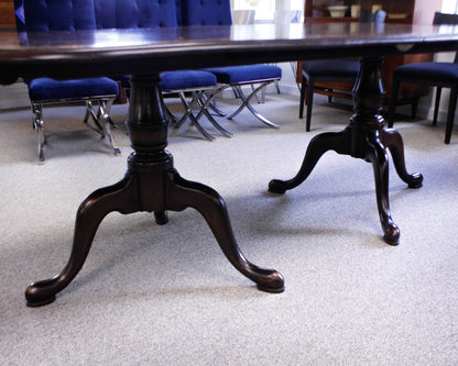 Dillon & Co English Dining Table with 2 Leaves & Set of 8 Wheat Shaff Chairs