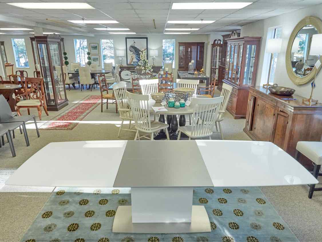 Bo Concept Expandable Glass Dining Table