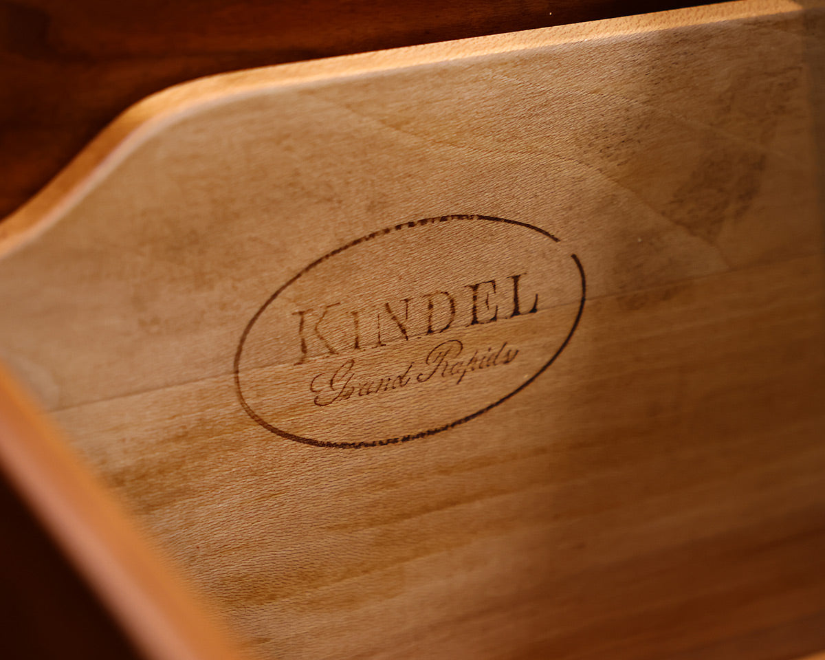 Kindel Three Door Server