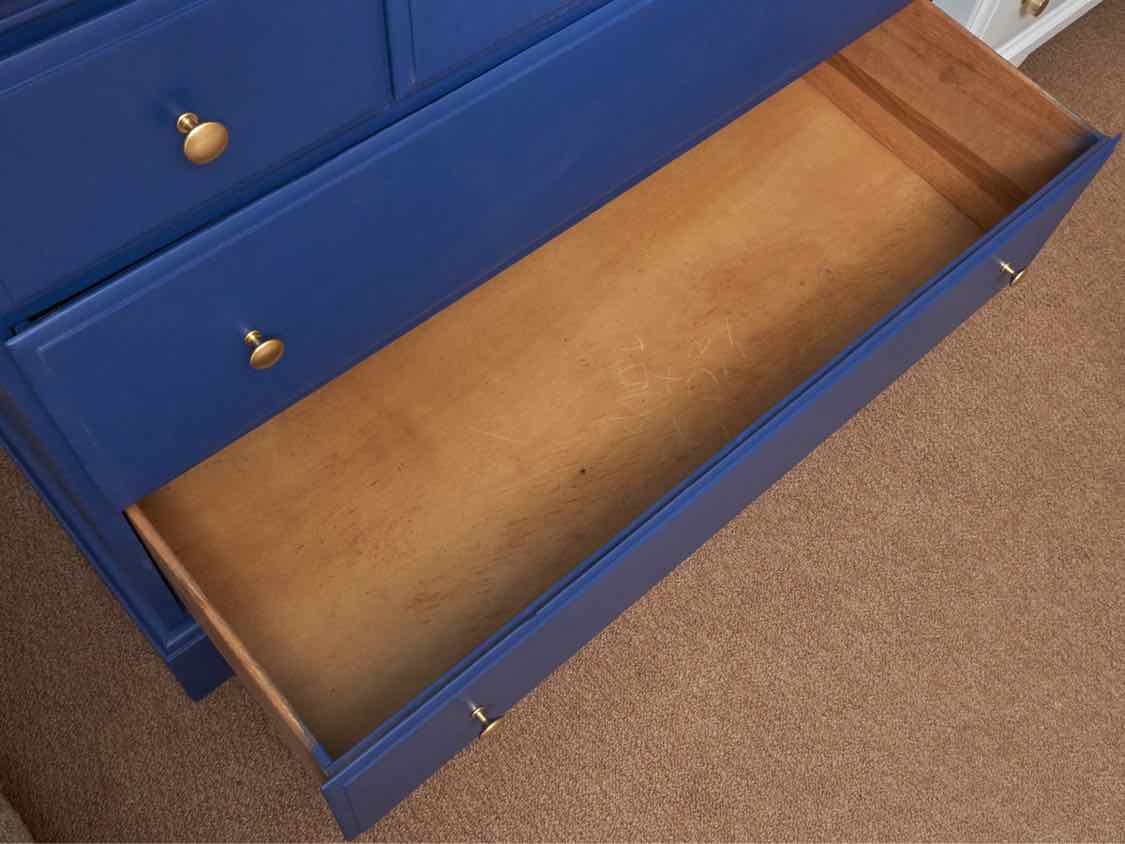 Custom Finish 'Encore Blue' 5 Drawer Dresser