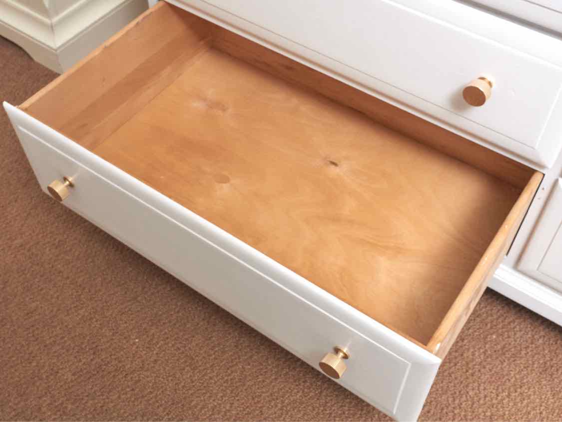 Sterling House Arctic White Finish 10 Drawer Dresser with Gold Finish Knobs