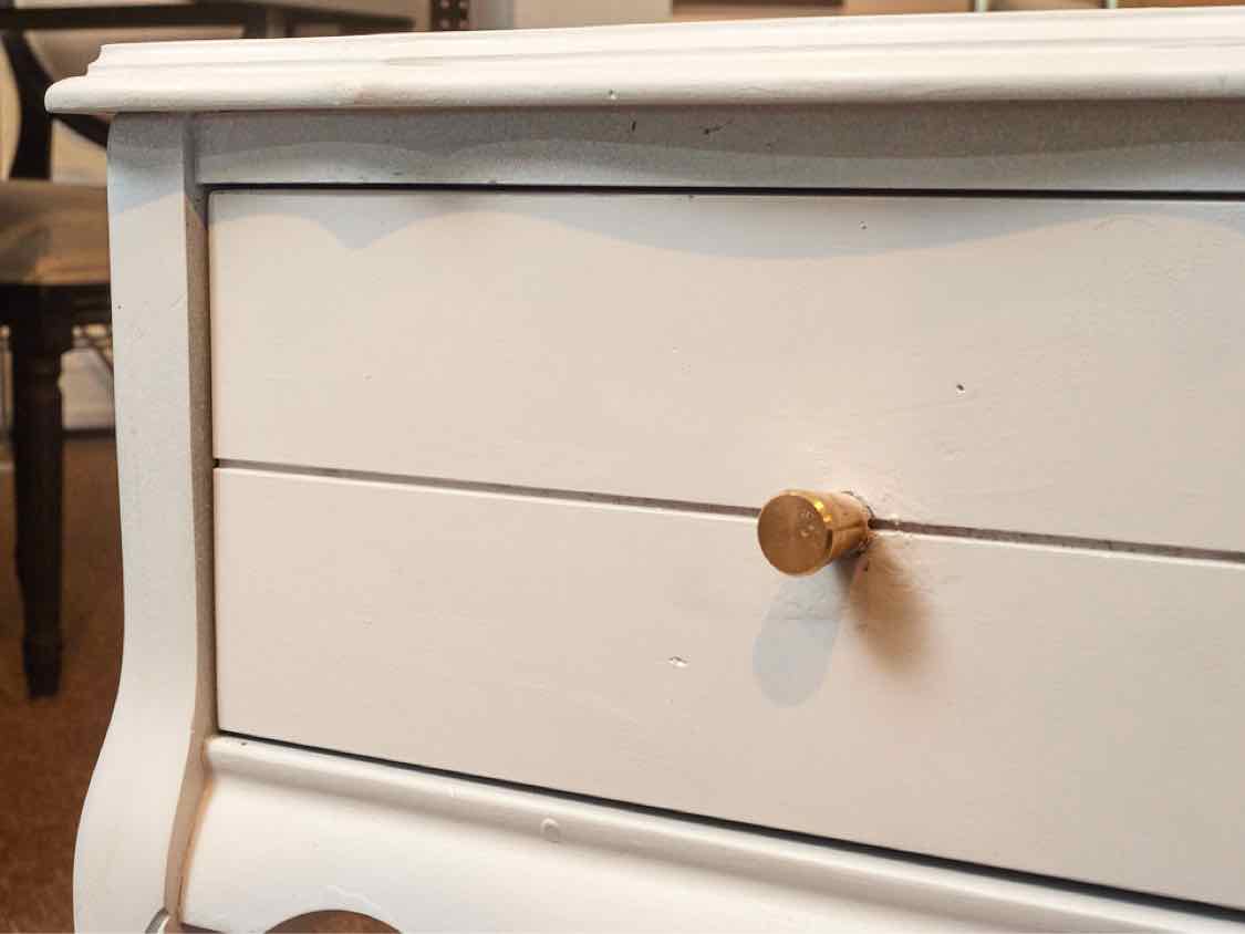 Pair of Side Tables in Arctic White Finish