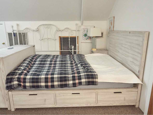 RH Laguna Queen Bed in Whitewash Finish