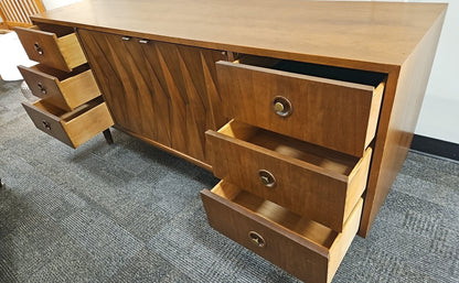 American Of Martinsville MCM 9-Drawer Dresser