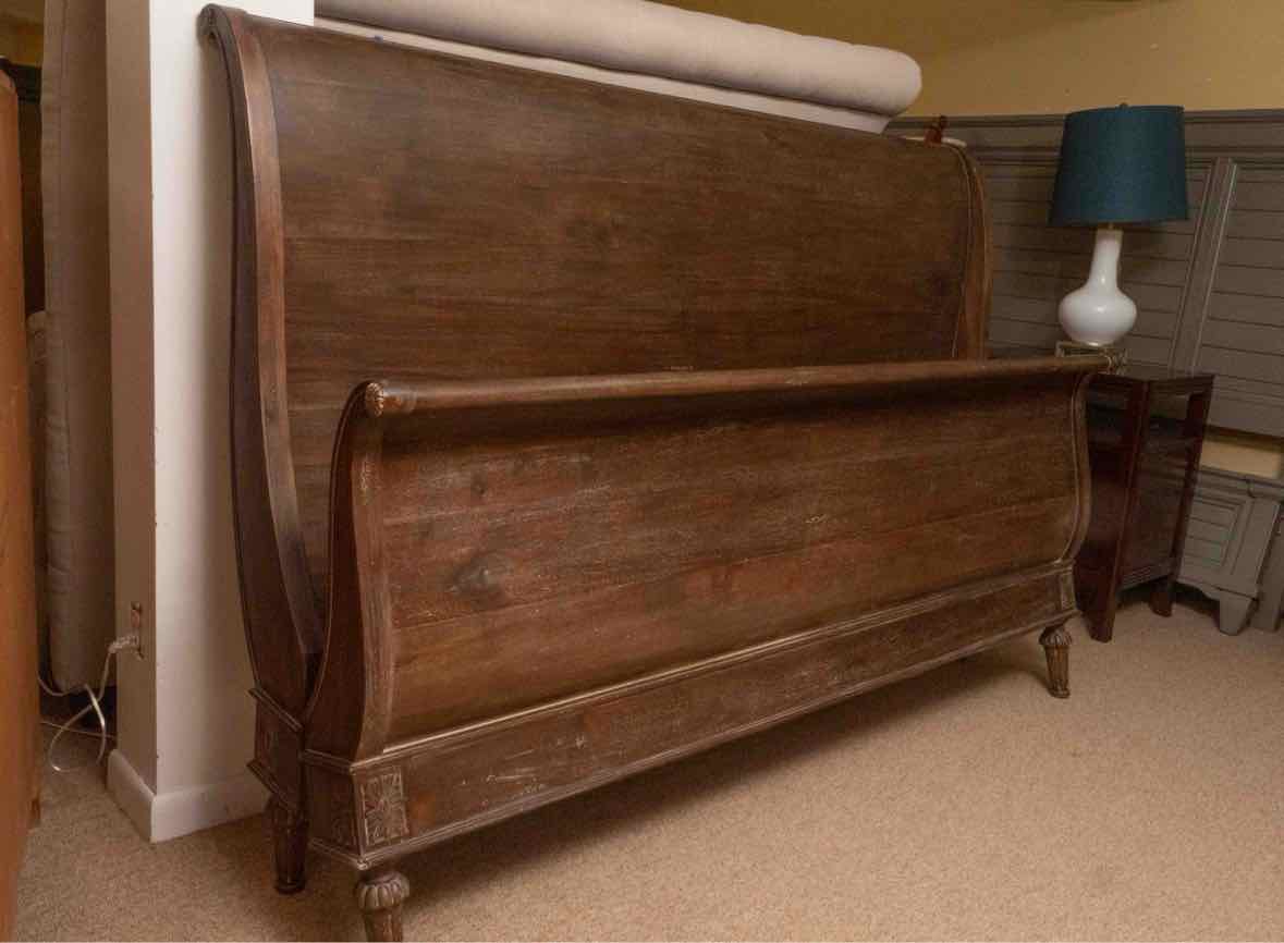 King Sleigh Bed in Espresso Distressed Finish