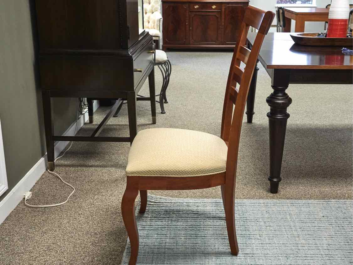 Stanley Expanding Dining Table & Set of 6 Chairs in Cherry