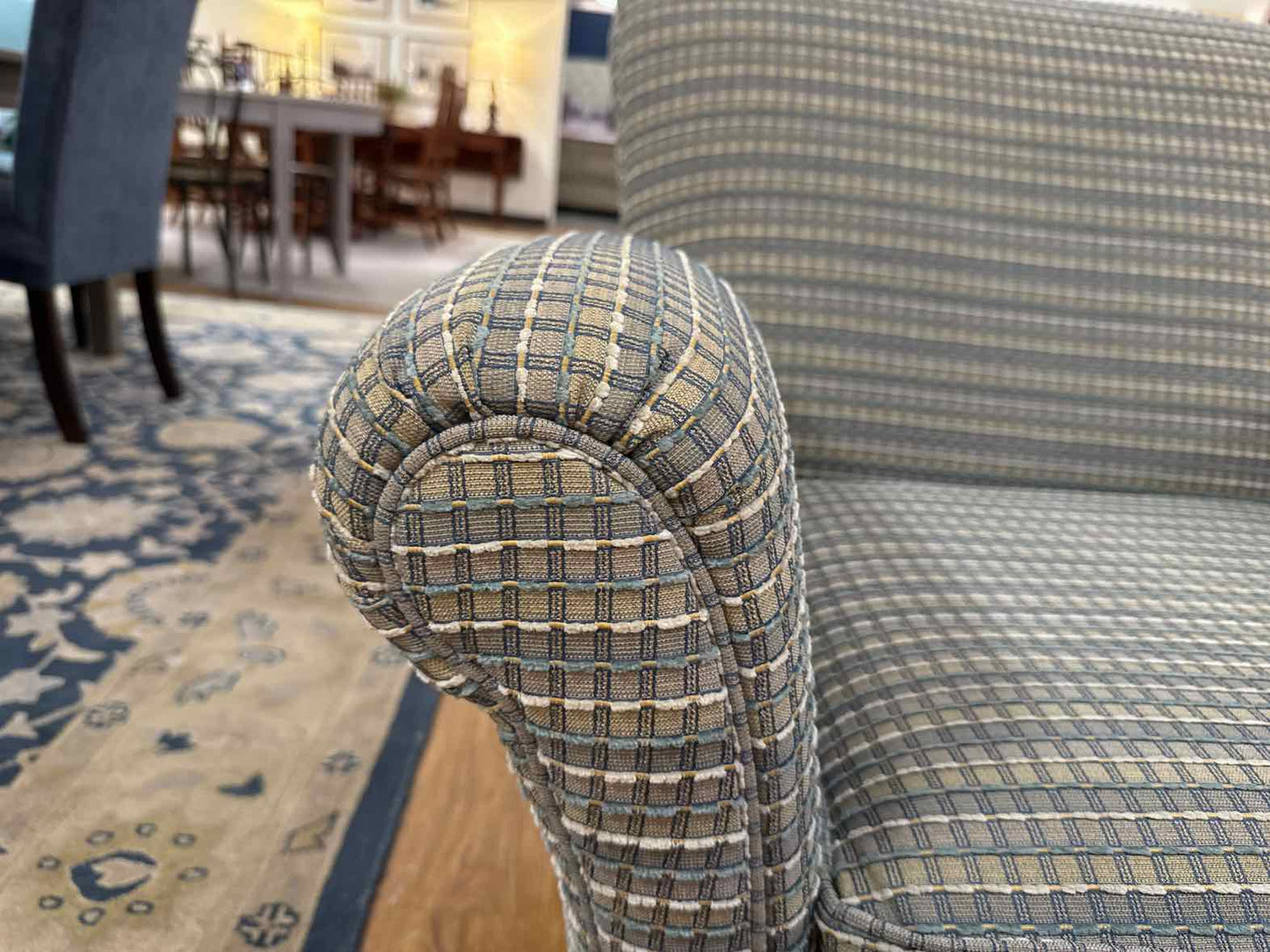 Sherrill Furniture Pair of Arm Chairs w/ Ottomans