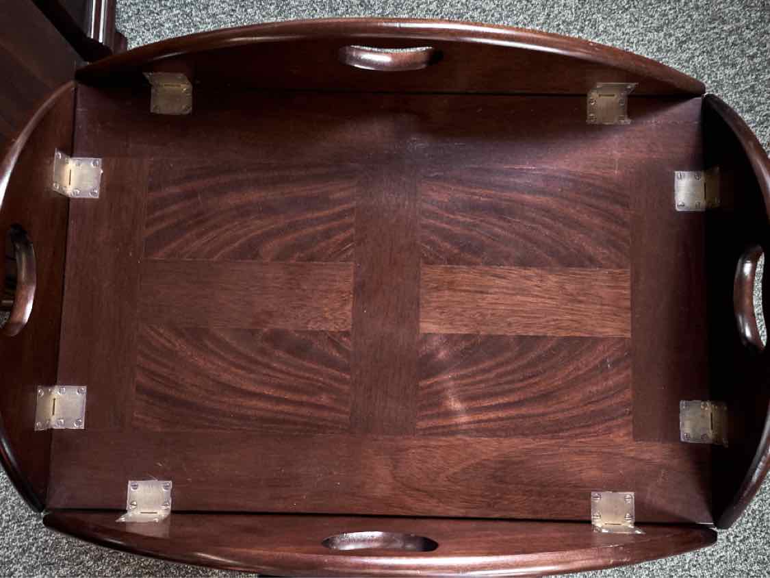 Mahognay Bulter's Lift Tray Cocktail Table with Fold Down Sides