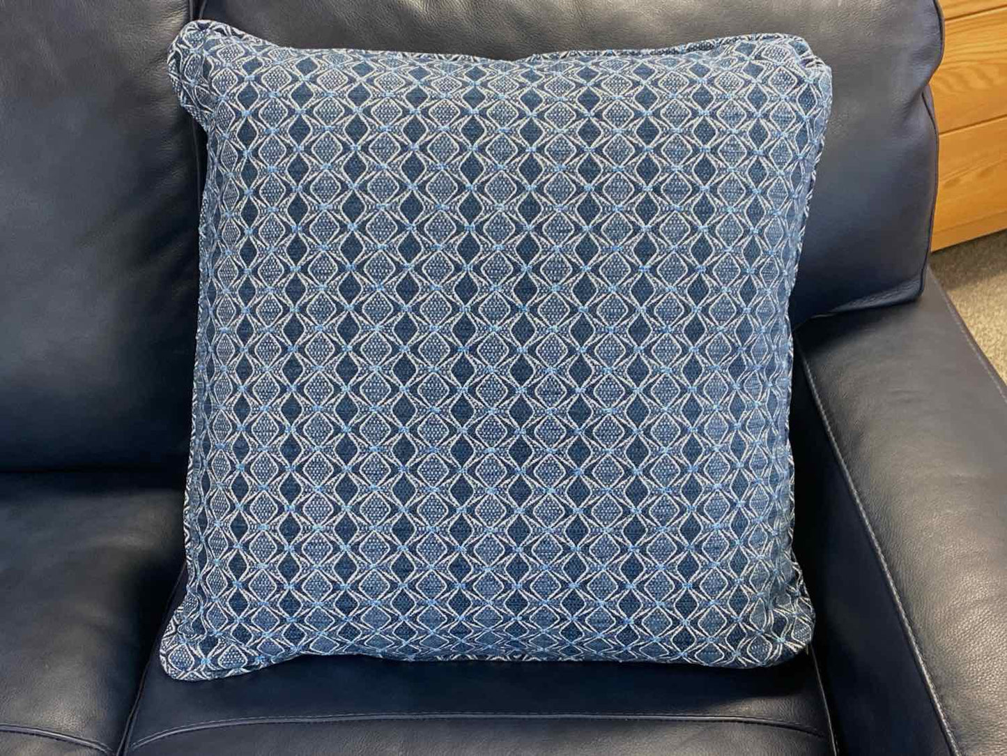 Caruso Top Grain Leather Sofa in Navy