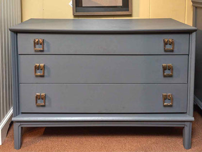 'Stormy Skies' Finish 3 Drawer With Metal Retro Handles Dresser