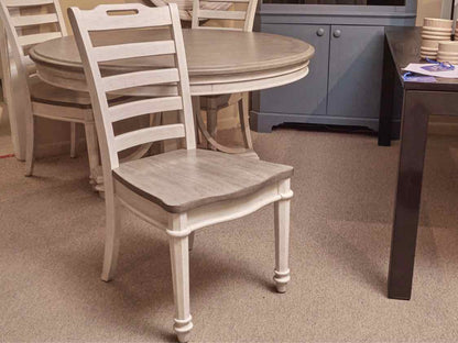 Round  Driftwood Top Finish Cream Finish Table &  4 Chair Set