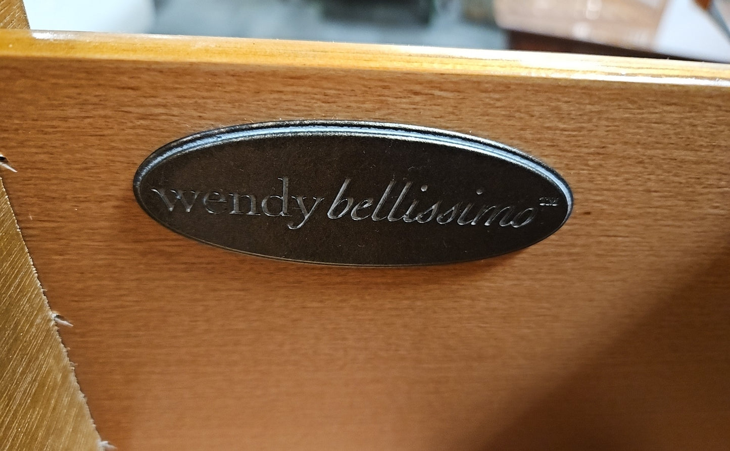 Wendy Bellisimo 7-Drawer Dresser w/ Mirror