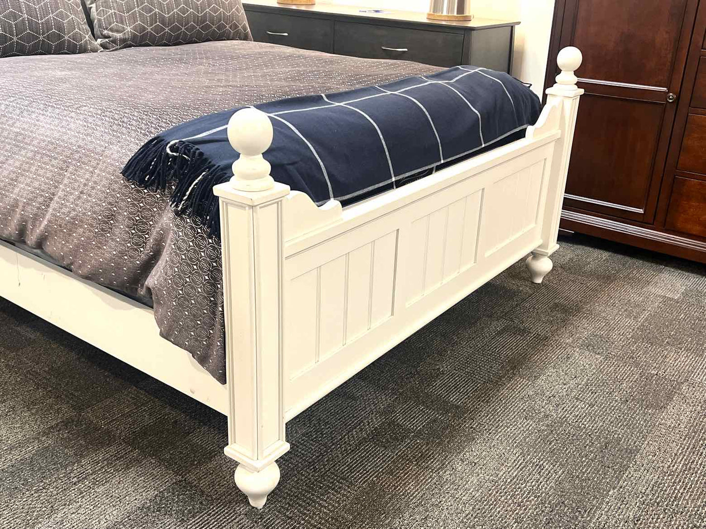 Stanley White Cannonball Queen Bed