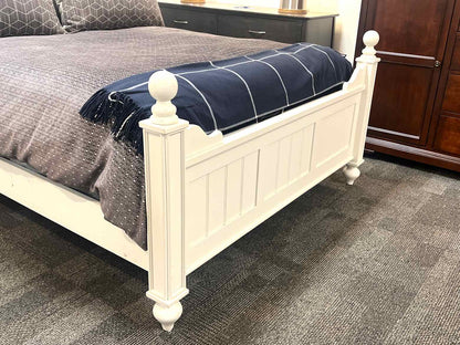 Stanley White Cannonball Queen Bed