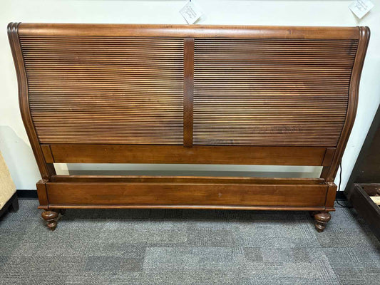 Ethan Allen British Classics 'Kingston' King Sleigh Bed