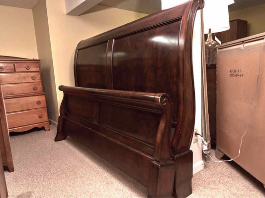 Bernhardt Cherry Sleigh King Bed Includes Siderails & Slats