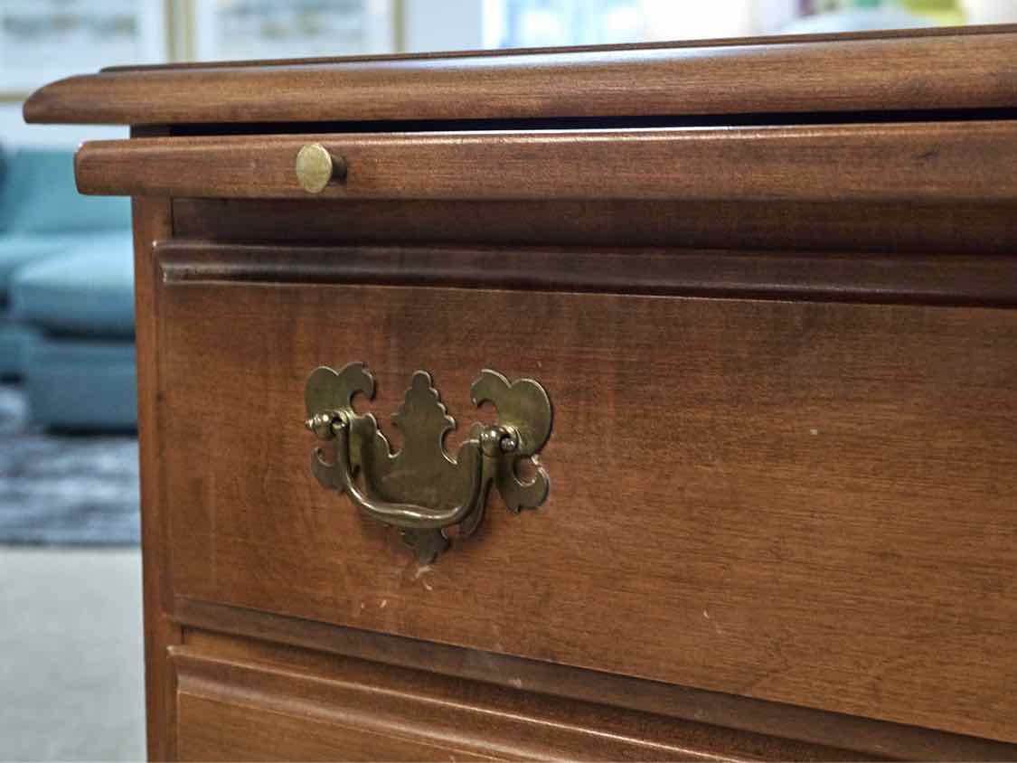 Heywood Wakefield Rock Maple 4 Drawer Accent Chest with Pull Out Shelf