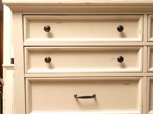 Folio 21 'Hilton Head' Distressed Ivory Finish 8 Drawer Dresser