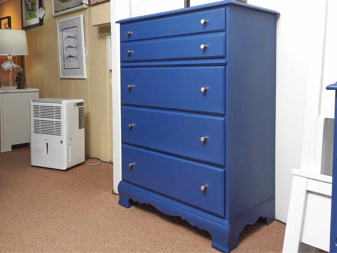 Custom Finish 'Encore Blue' 4 Drawer Chest