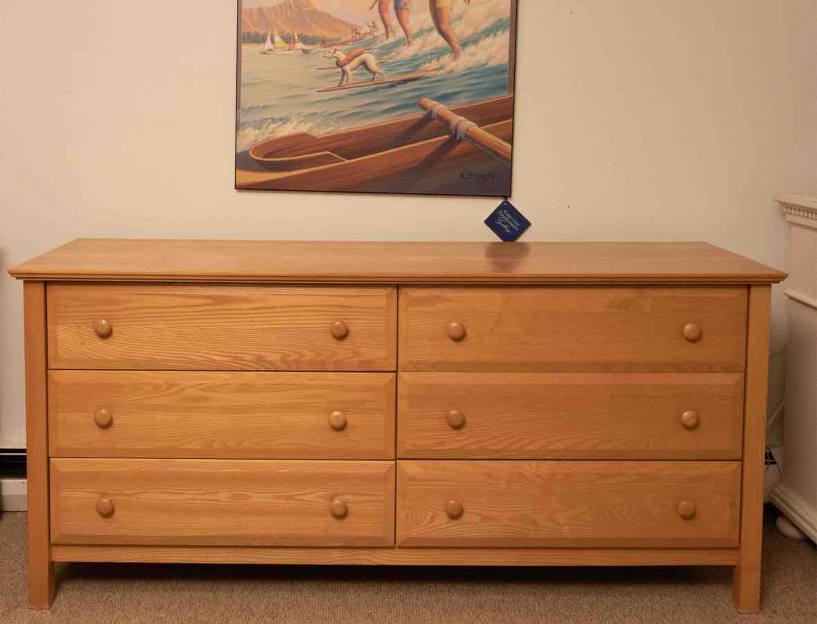 Vaughan Bassett Honey Oak 6 Drawer  Dresser
