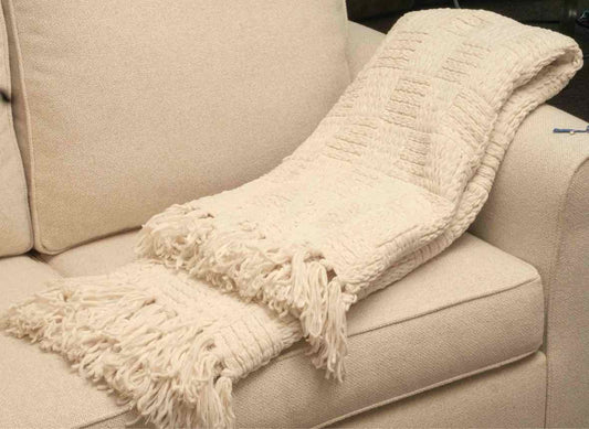 Artelier Nicole Miller Ivory Knit Throw With Tassels