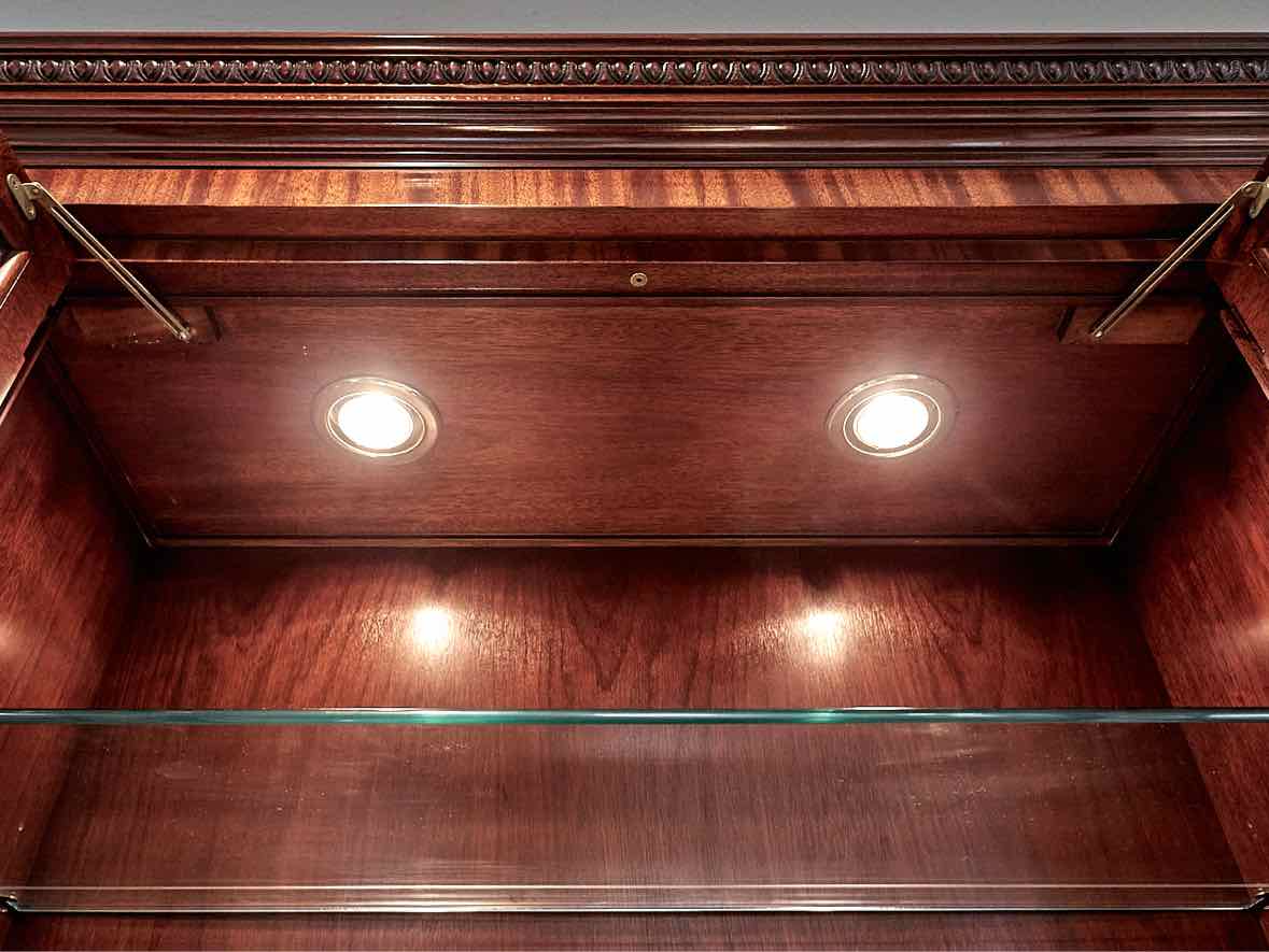 Kindel 'Kent' Mahogany Georgian Chippendale China Cabinet