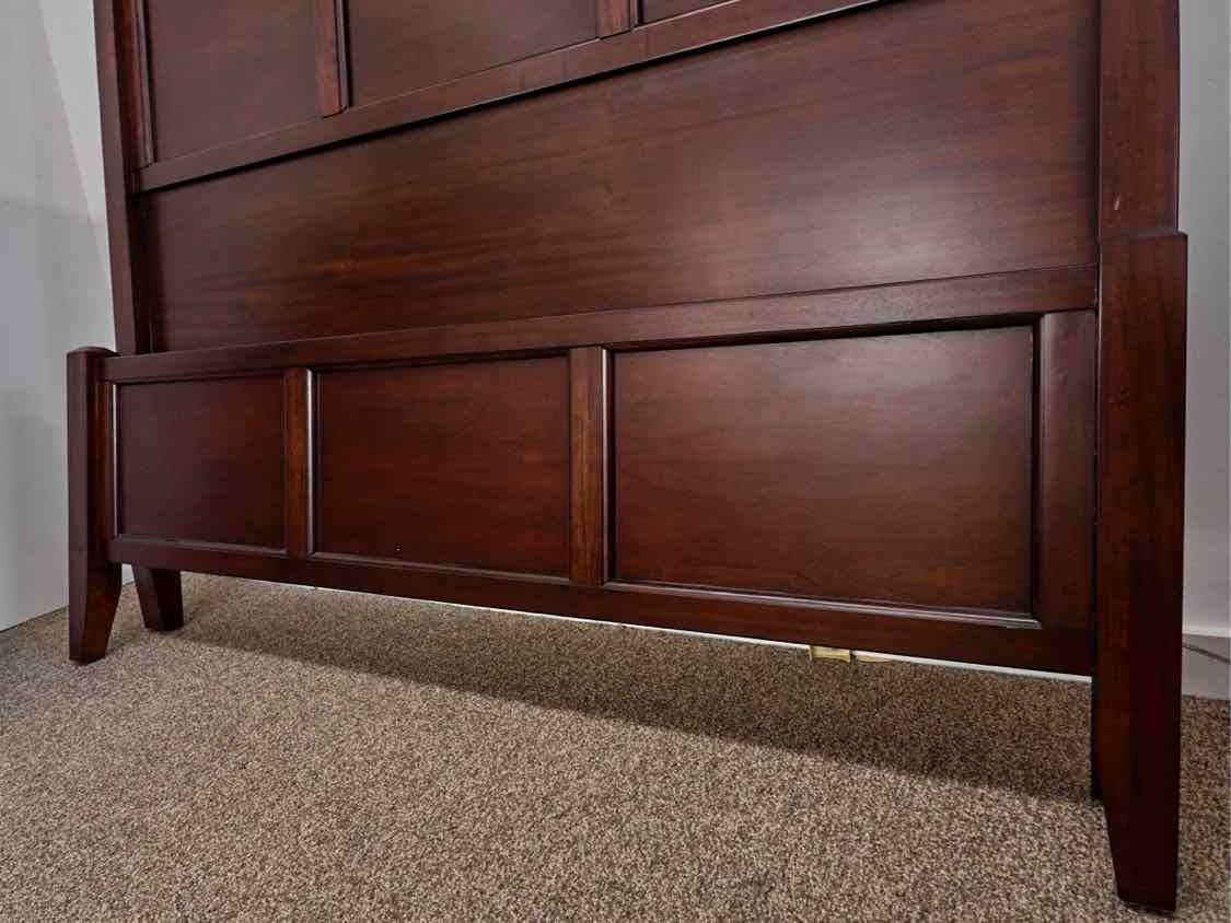 Espresso Finish Panel Queen Storage Bed