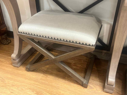 Bassett 'Artisanal' Console w/ Ottomans