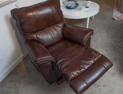 La-Z-Boy 'Astor' Chestnut Leather Distinctive Accent Stiching Wall Hug Recliner