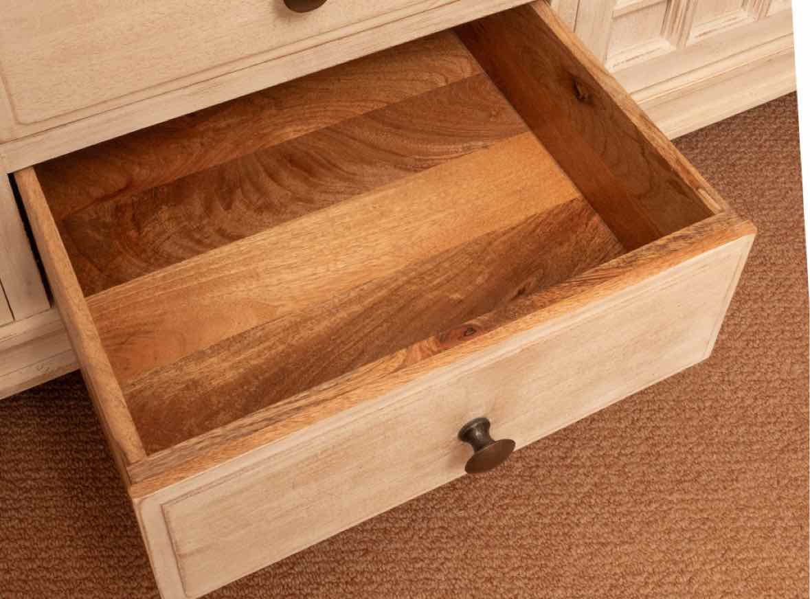 Pottery Barn Whitewashed 6 Drawer Dresser