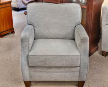 Flexsteel Frameback Club Chair in Silvery Seaglass Chenille