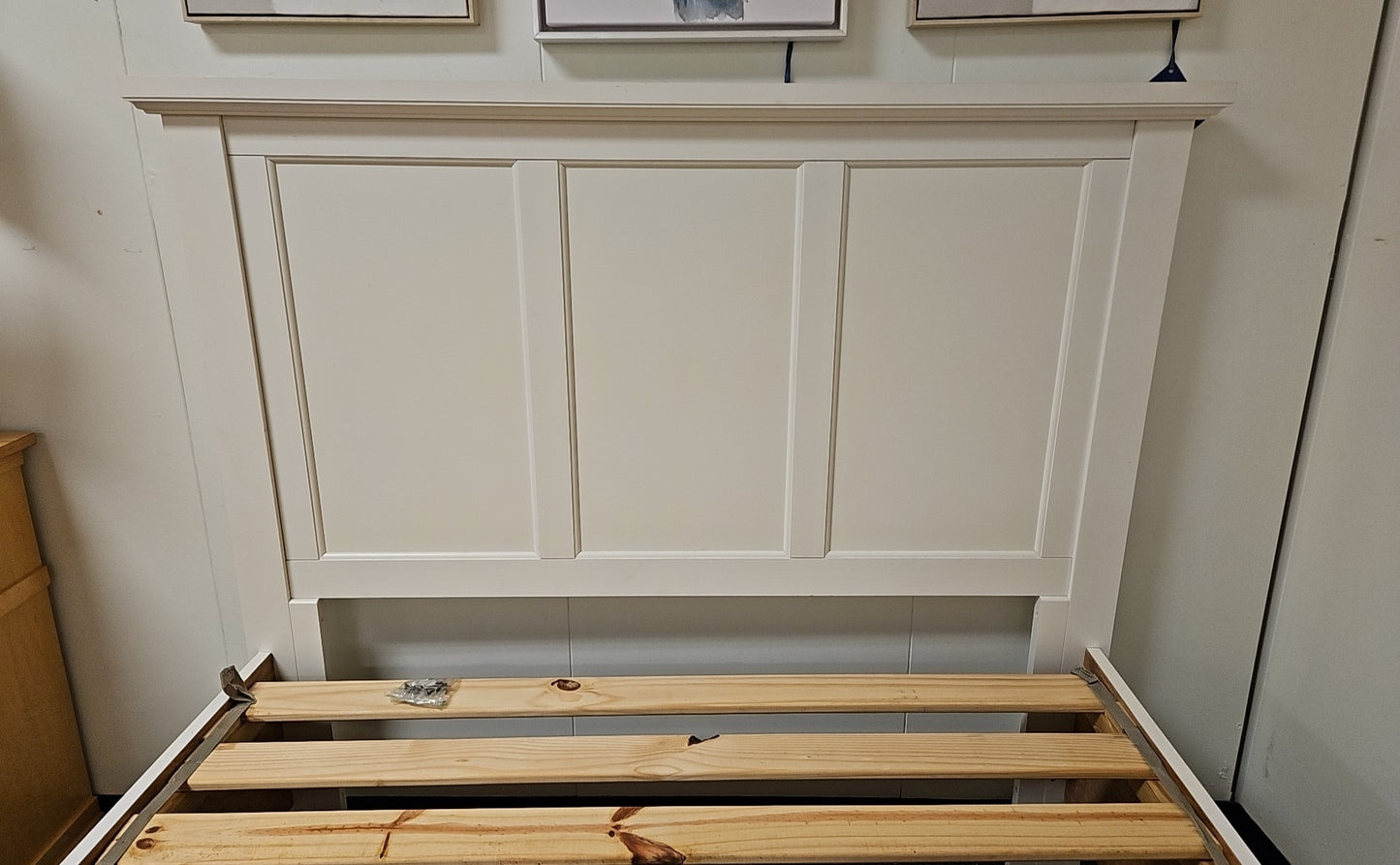 Boston Interiors 'Atlantic' Full Storage Bed
