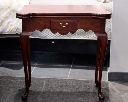Mahogany Flip Top Cookie Cutter Corners Accent Game Table