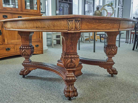 Quartersawn Oak Dining Table on Carved Base with 8 Leaves