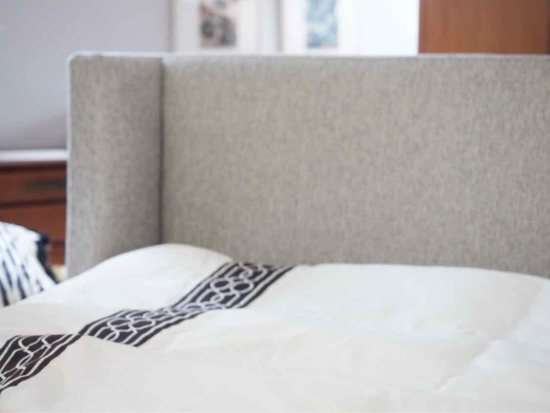 Room & Board 'Marlo' King Bed in Gray